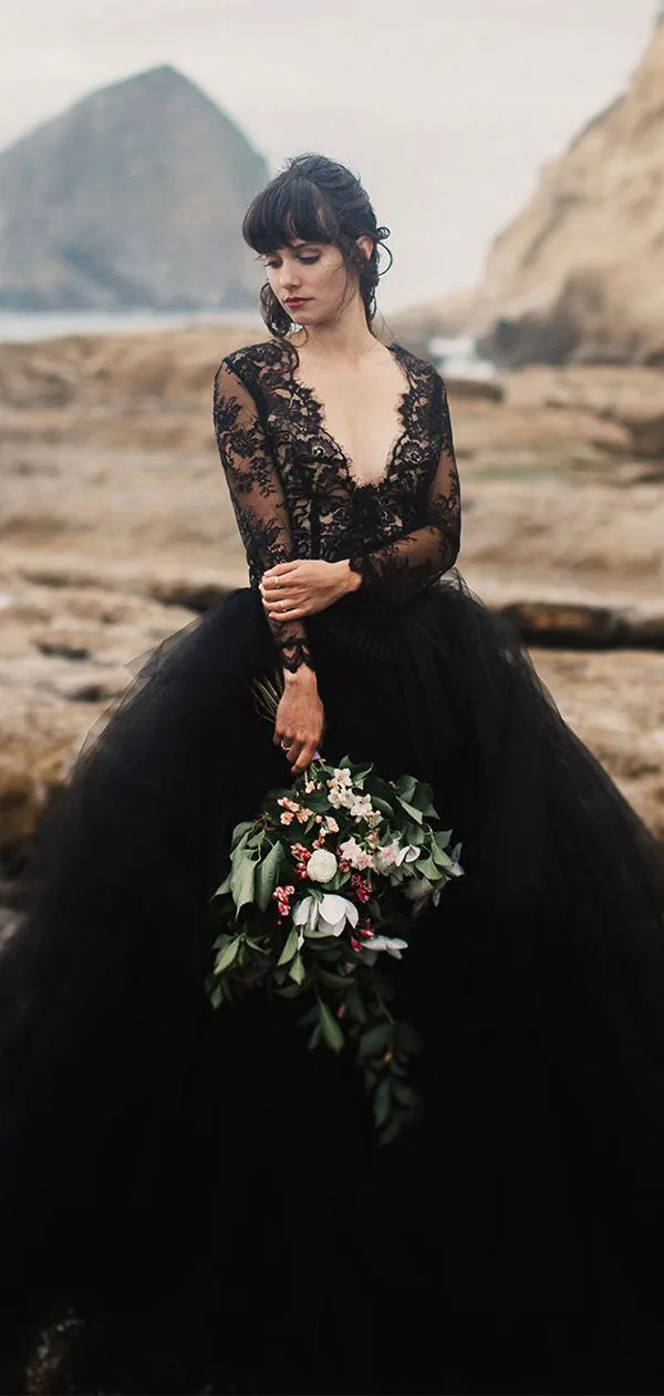 A-line Black Tulle Lace Beach Unique Vintage Wedding Dresses, Bridal Gowns WD090