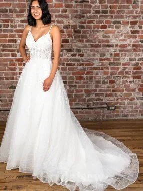 A-line Spaghetti Straps Half Back Unique Elegant Vintage Dream Beach Long Wedding Dresses WD537