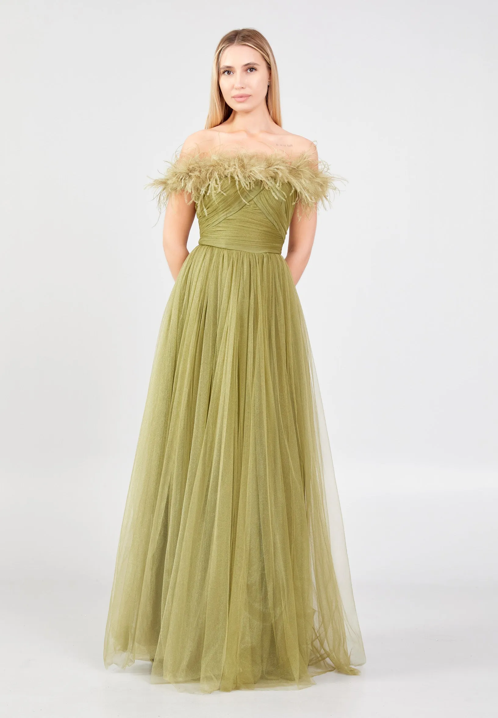 Feather Off Shoulder Maxi Tulle A - Line Regular Green Wedding Guest Dress - Green