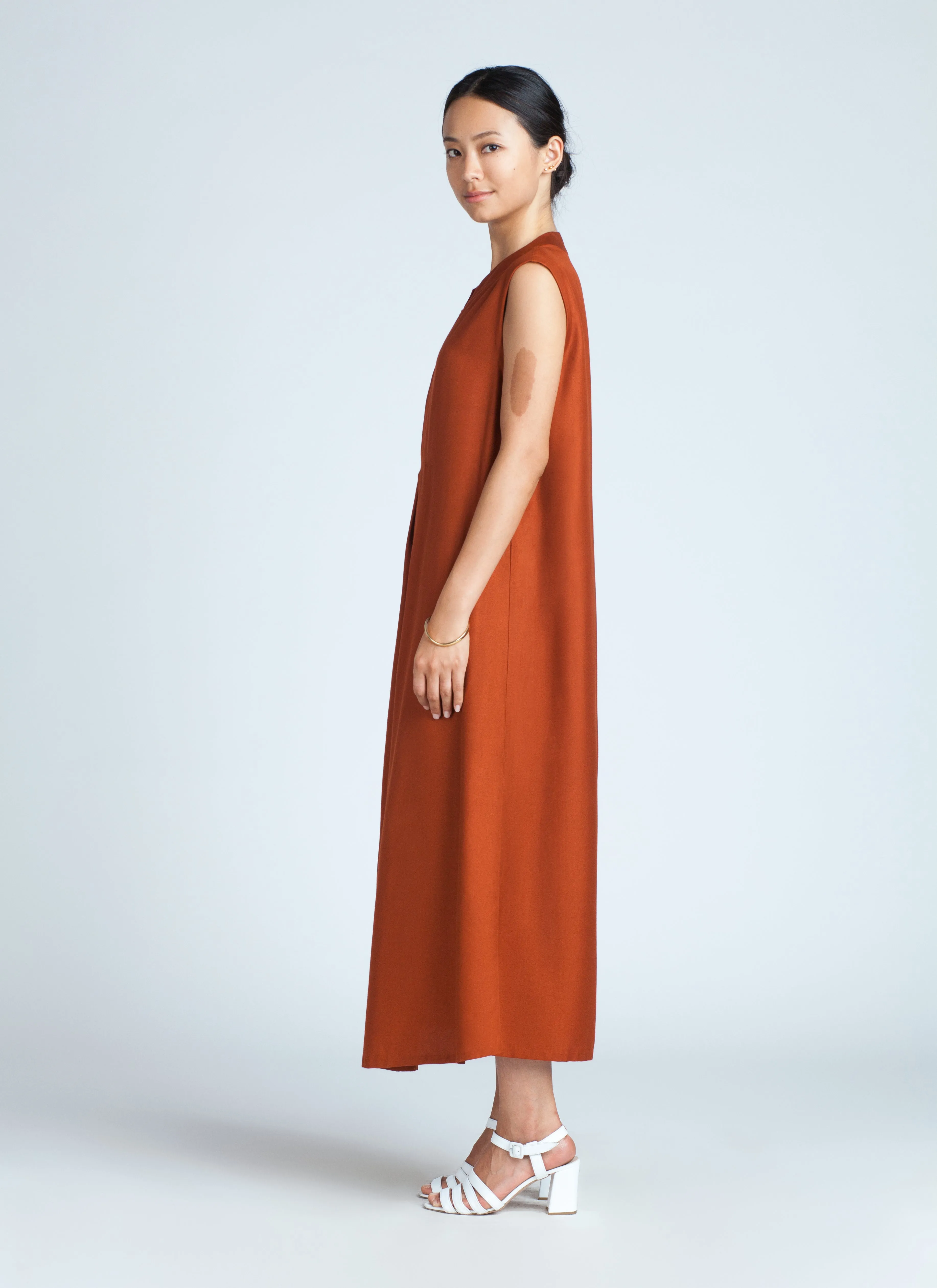 Goby Sleeveless Box Pleated Maxi Dress - Red Regale Orange