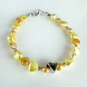 "Pearlz Please" Bracelet (Yellow)